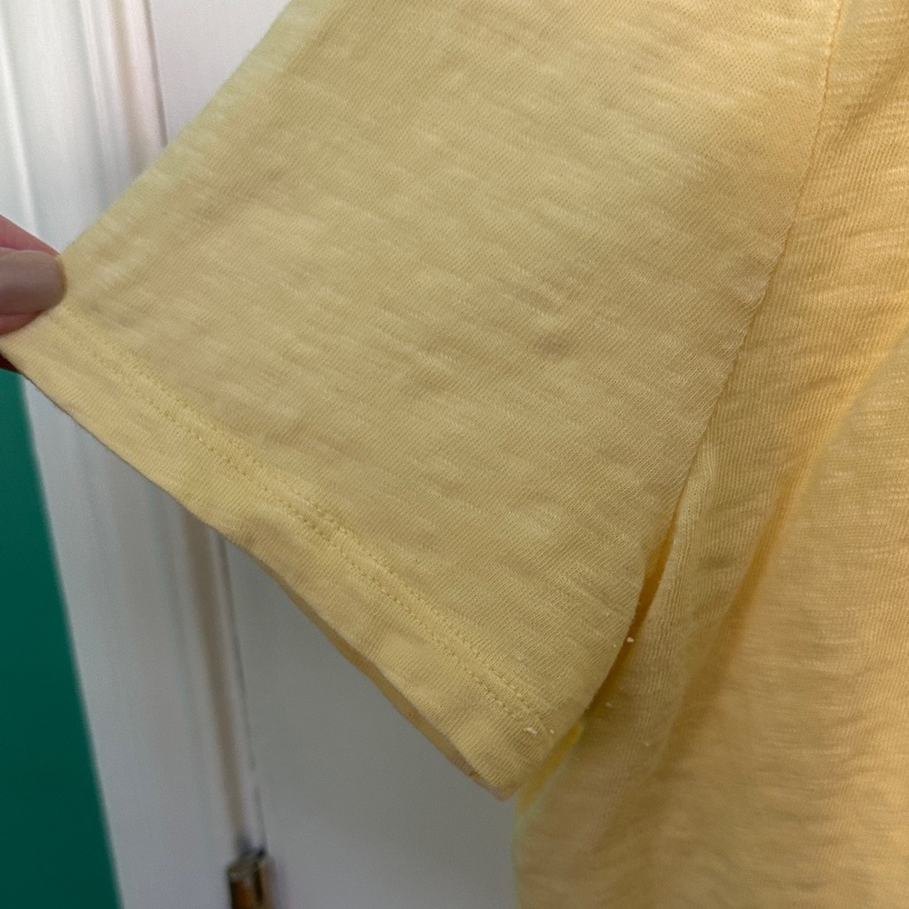 0110 Talbots Soft Yellow Blouse womens size medium - Picture 2 of 5